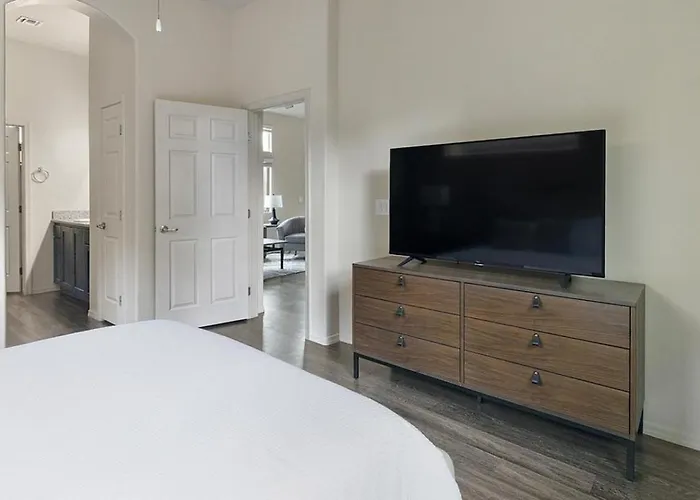 Apartment Landing Modern With Amazing Amenities