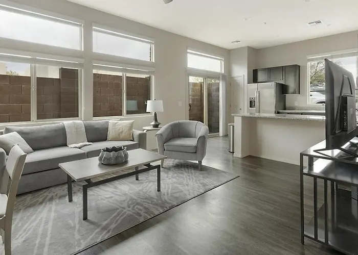 Landing Modern With Amazing Amenities *
